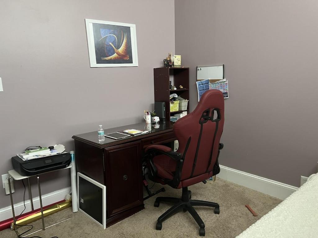 Location! House With Home Office, Gym, More-Черри-Хилл Экстерьер фото