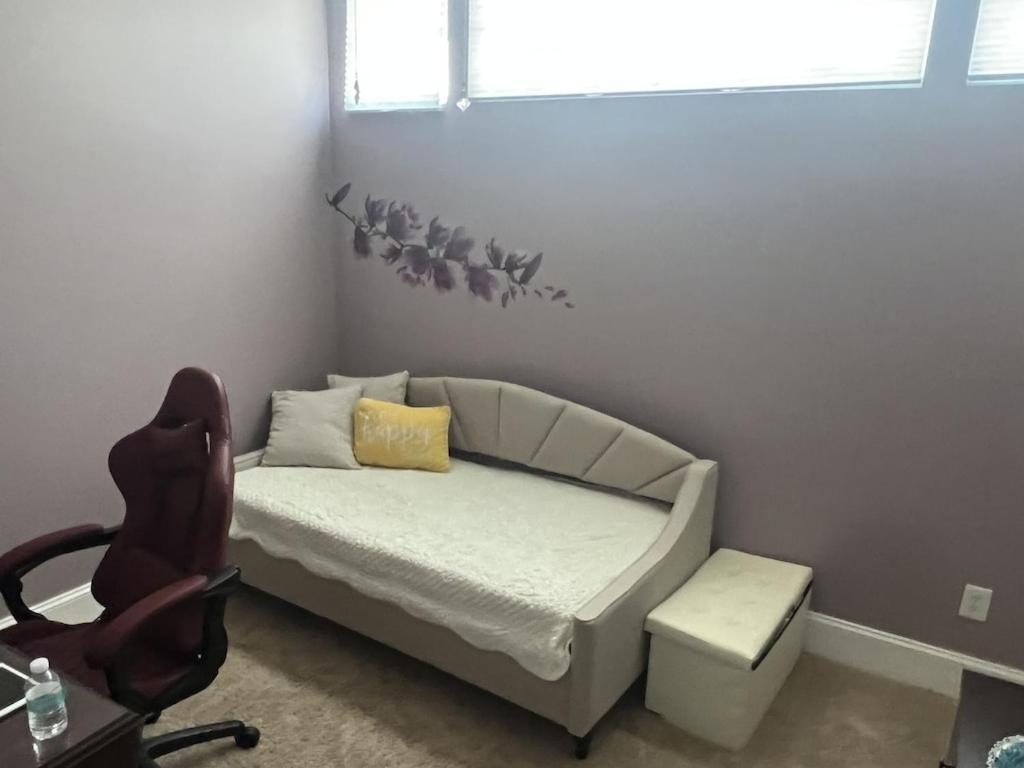 Location! House With Home Office, Gym, More-Черри-Хилл Экстерьер фото